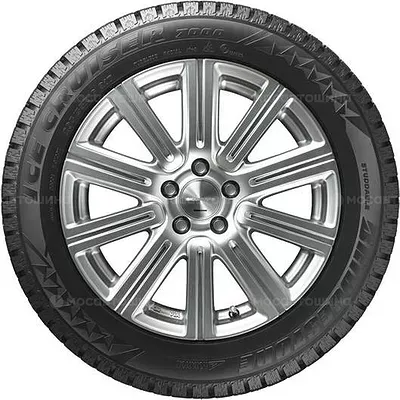 Bridgestone Ice Cruiser 7000 245/40 R18 97T XL