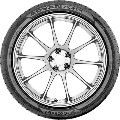 Yokohama Advan Fleva V701 215/50 R17 95W XL